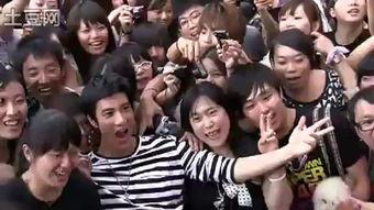 成人滑雪单板视频大全,视频大全带你畅游雪场