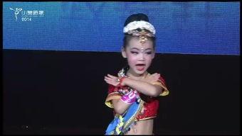 化蝶飞成人舞蹈视频,翩翩起舞，绽放青春风采