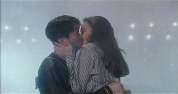 成人亲吻镜头视频大全,情感交融的瞬间瞬间