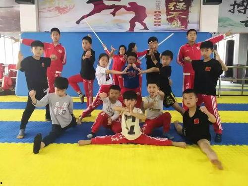 成人团体搏击视频大全教学,跟随成人团体搏击视频大全，掌握搏击技巧